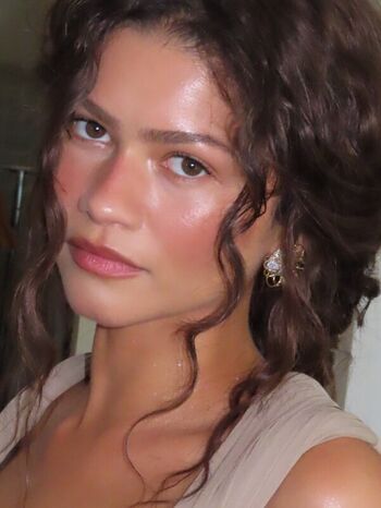 🔥 Zendaya page leaked private photo uncensored full