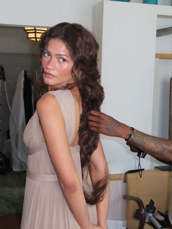 🔥 Zendaya page leaked private photo uncensored full